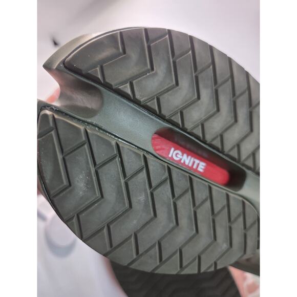 PUMA X FENTY RHIANNA HI TRAINER CYPRESS GREEN SIZE 11 US - Picture 6 of 9